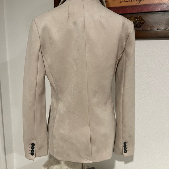 Tahari faux leather jacket - Picture 6 of 9